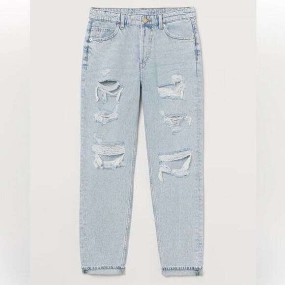 H&M Boyfriend Distressed Ripped Jeans Light Wash Size 6 Low Waist - Picture 1 of 7